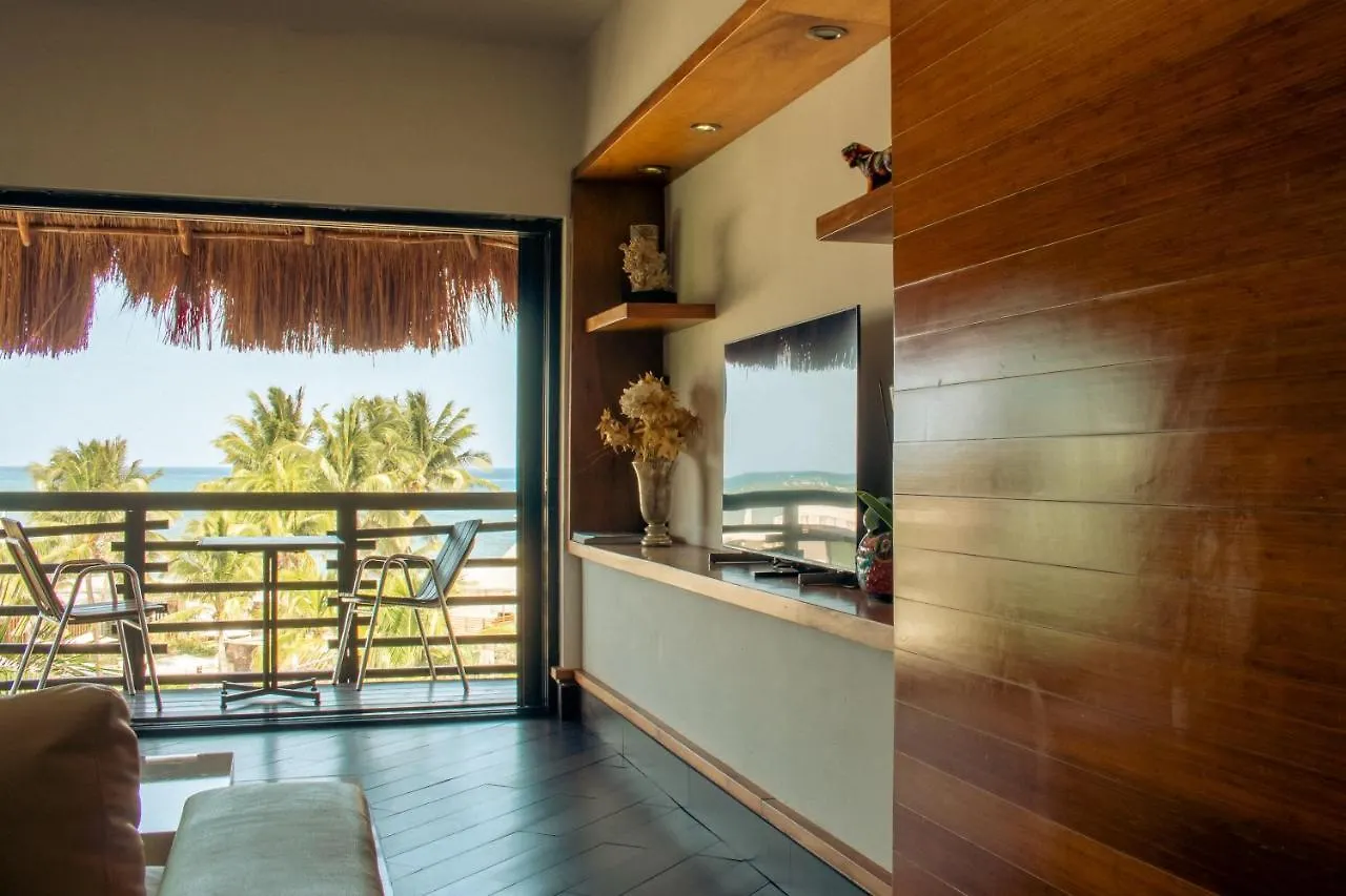 Aldea Thai Beachfront Condos Playa del Carmen 0*,